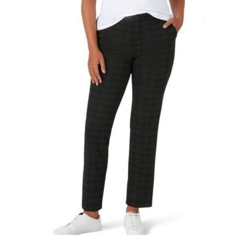 Lee Women's Plaid Mid Rise Regular Fit Straight Leg Stretch Knit Pant